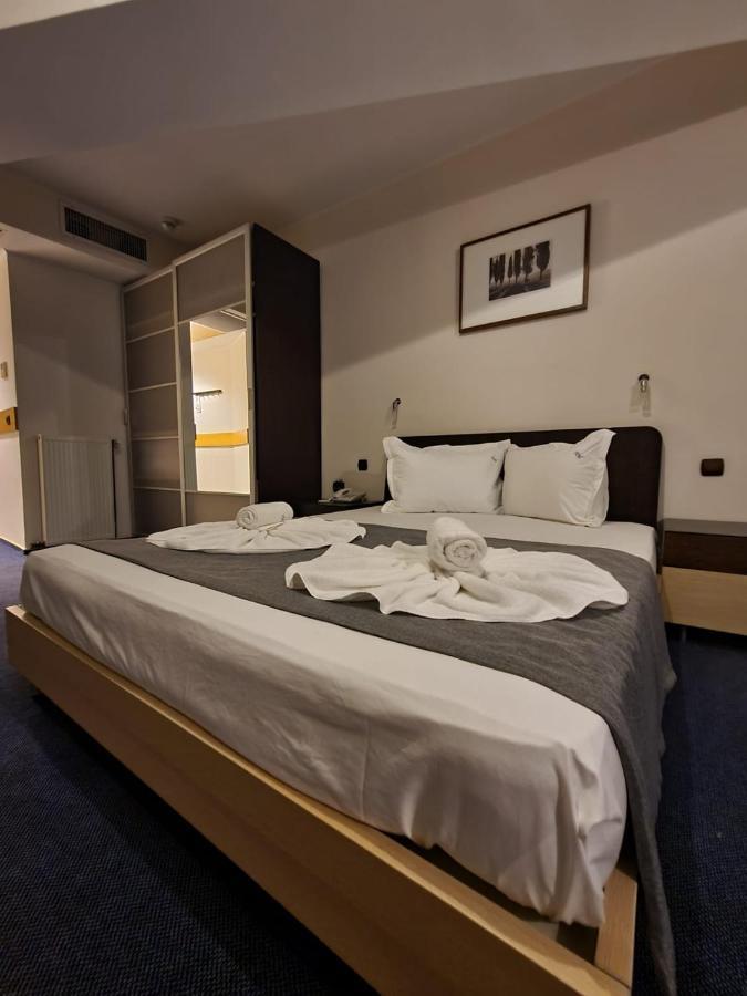 בוקרשט Hotel Mojo מראה חיצוני תמונה